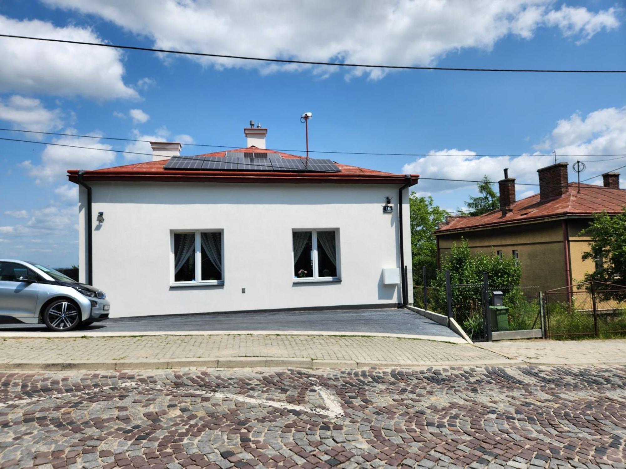 Retro House Ogrod Prywatny Parking X 2 I Stacja Ladowania Parter